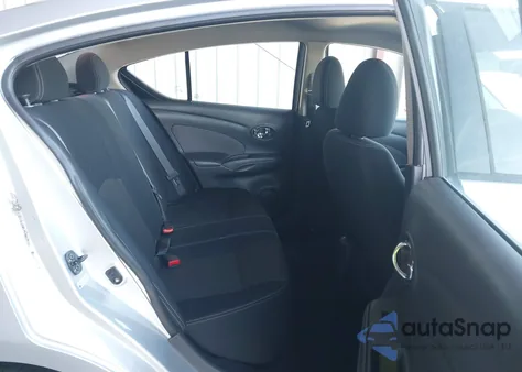 2014 Nissan Versa 1.6 Sv z USA, uszkodzony, nr VIN 3N1CN7AP7EL844438